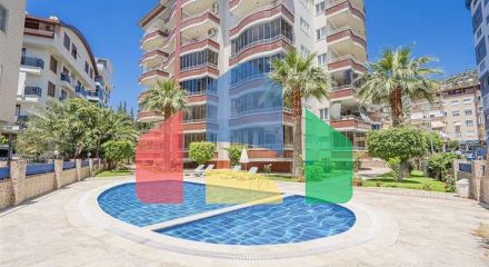 Трехкомнатная квартира в районе пляжа Клеопатры Трехкомнатная квартира в районе пляжа Клеопатры