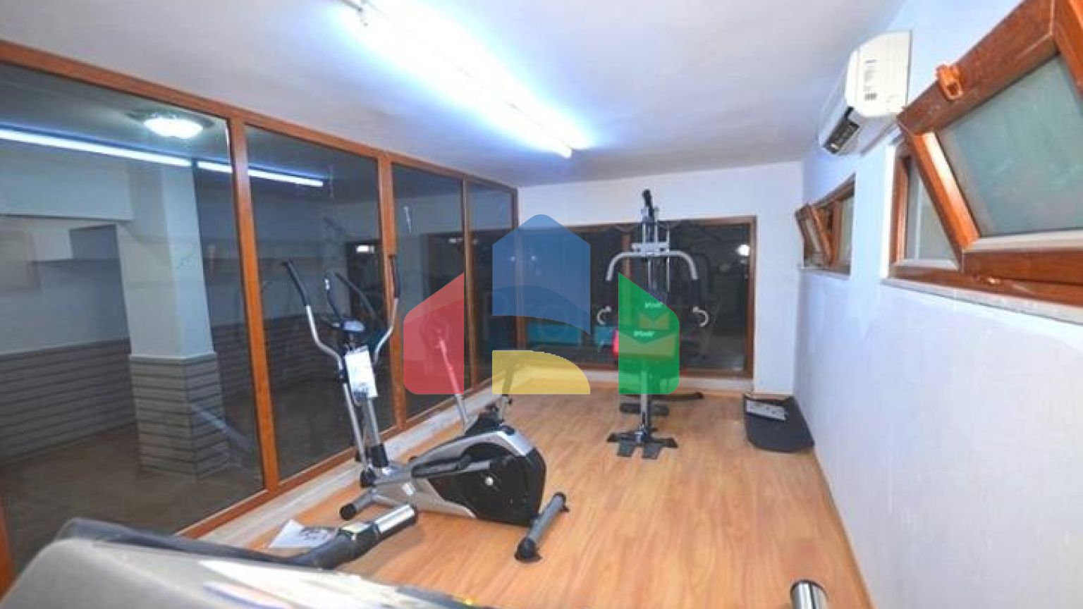 Меблированные апартаменты планировкой 1+1 на пляже Клеопатра