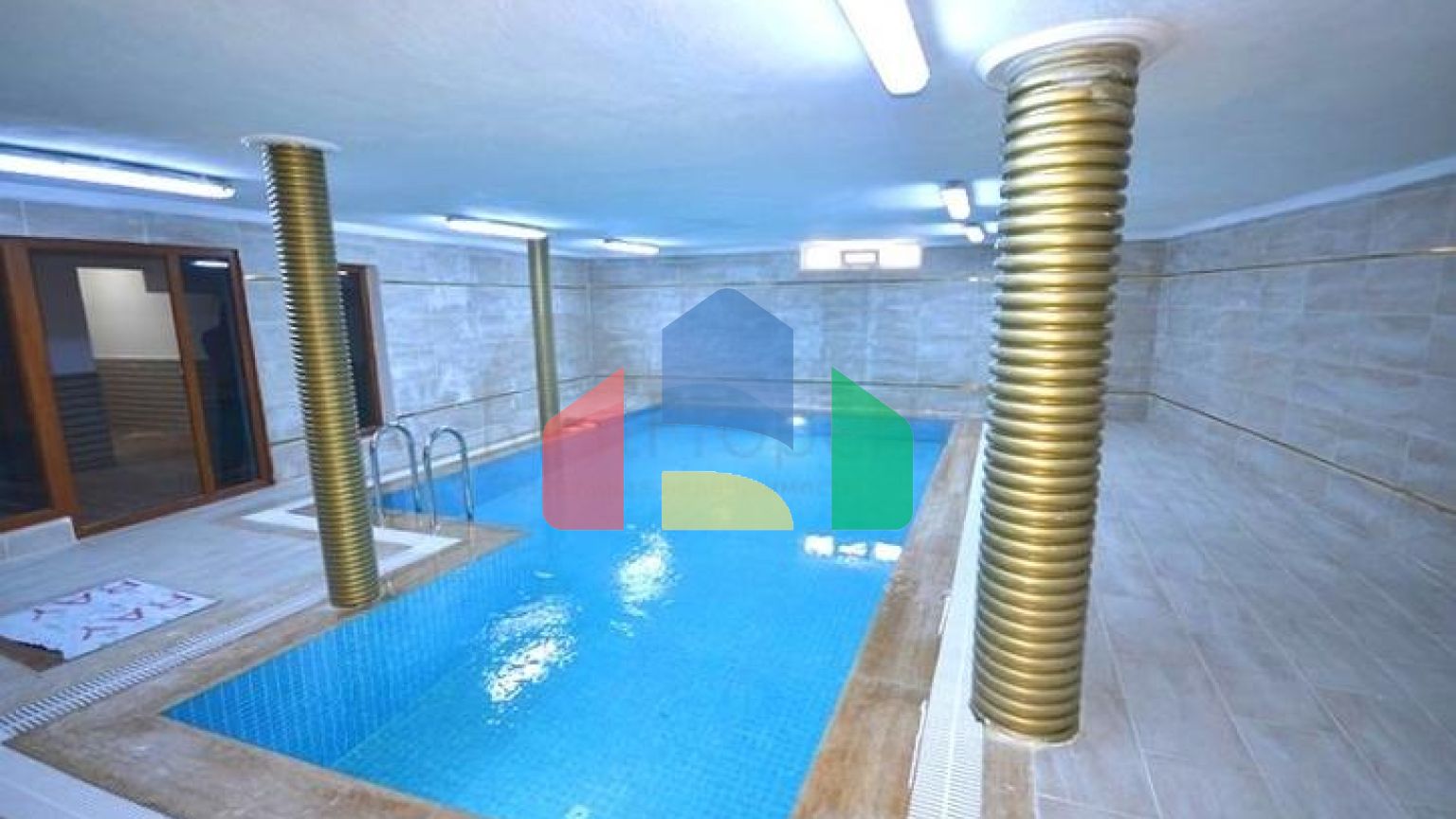 Меблированные апартаменты планировкой 1+1 на пляже Клеопатра