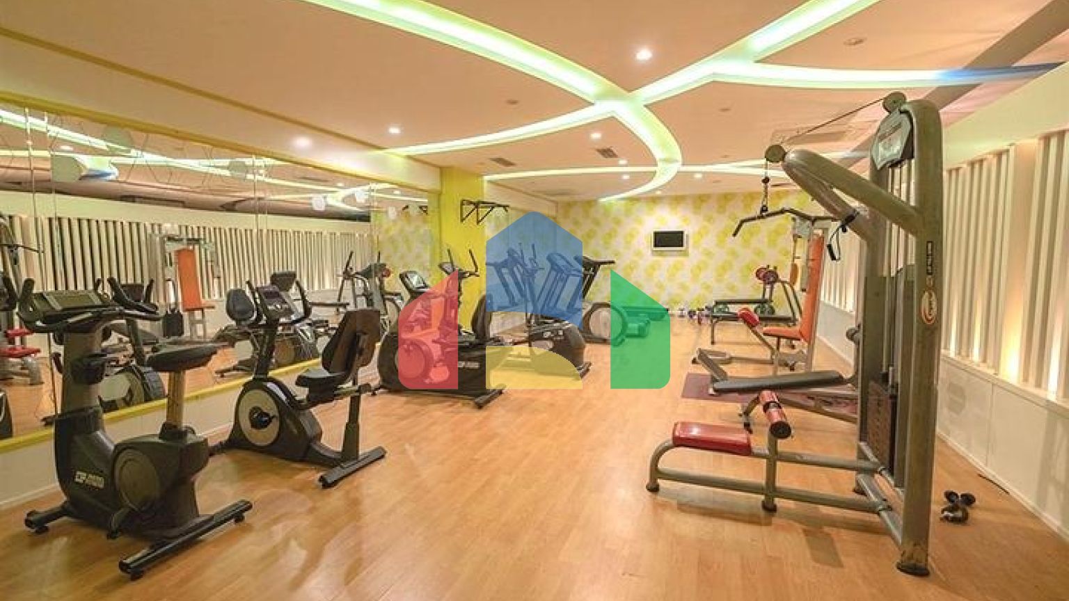 Двухкомнатная квартира в жилом комплексе на Клеопатре