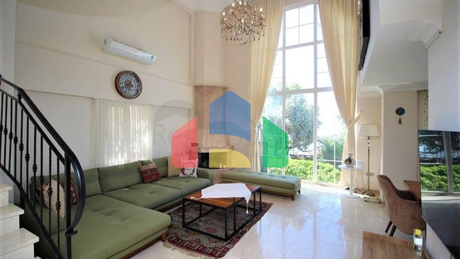 Мебльована окрема вілла 4+1 в районі Тепе