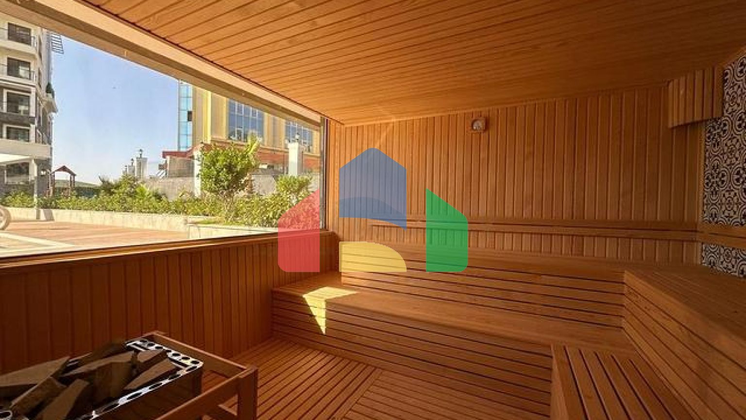 Квартира 3+1  в новом комплексе в районе пляжа Клеопатра