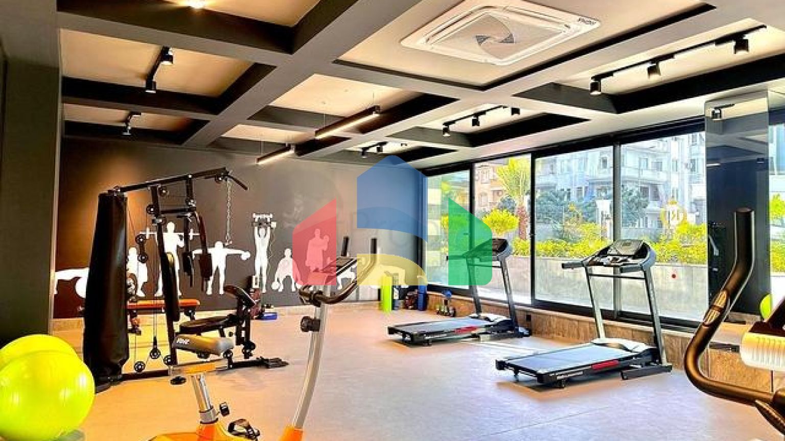 Квартира 3+1  в новом комплексе в районе пляжа Клеопатра