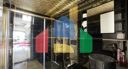 Дворівнева вілла з басейном з відкритим видом на море