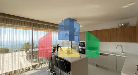 Двухуровневая вилла с бассейном с открытым видом на море