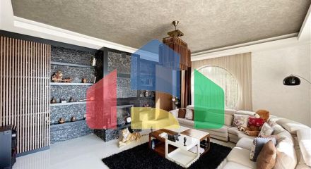 Двухуровневая вилла с бассейном с открытым видом на море