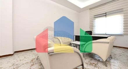 Розкішний офіс в центрі Аланії