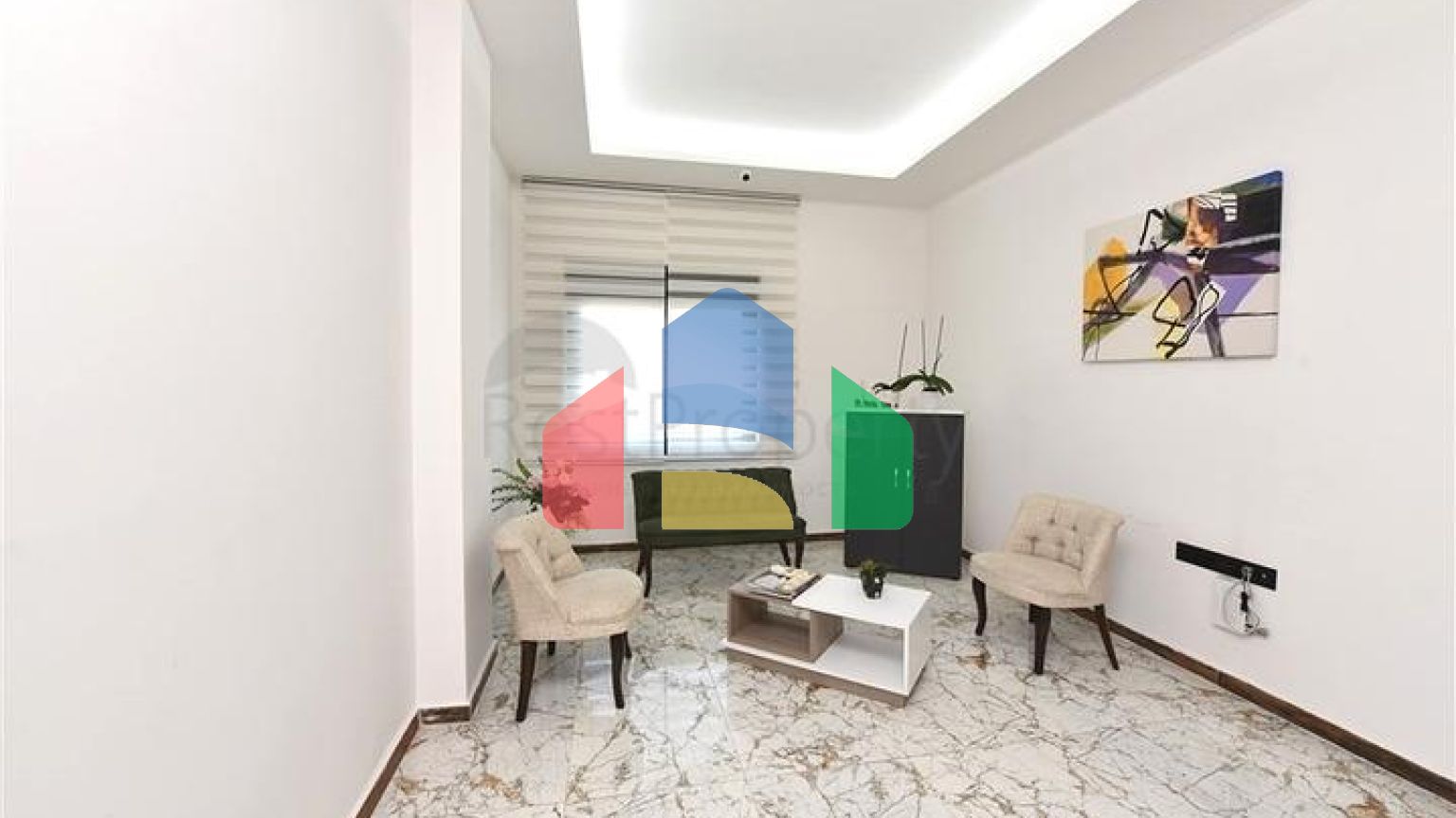 Розкішний офіс в центрі Аланії