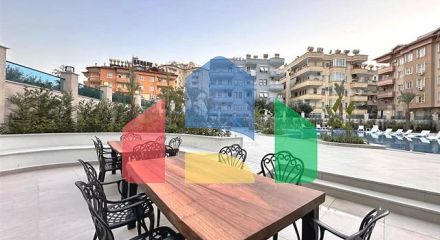 Пентхаус 3+1 в центре Алании с потрясающими видовыми характеристиками