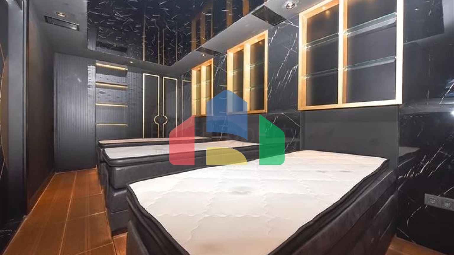 Пентхаус 3+1 в центре Алании с потрясающими видовыми характеристиками