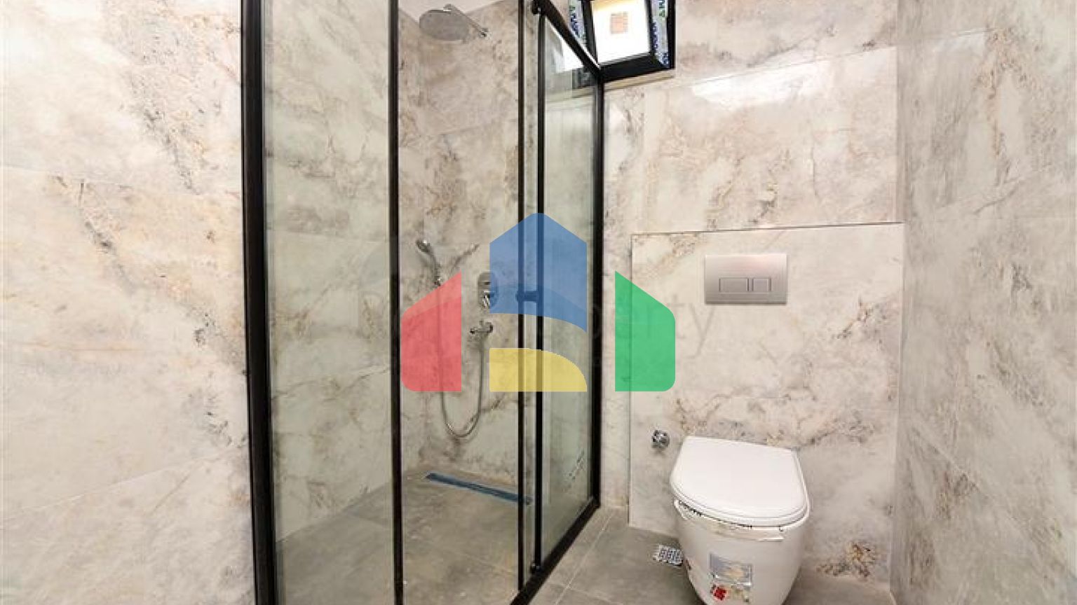 Трикімнатна квартира з шикарним панорамним видом на море