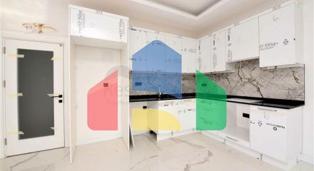 Трикімнатна квартира з шикарним панорамним видом на море