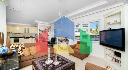 Spacious 3+1 apartment in the very center of Alanya