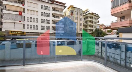 2+1 apartment in the center of Alanya in a complex from a top developer