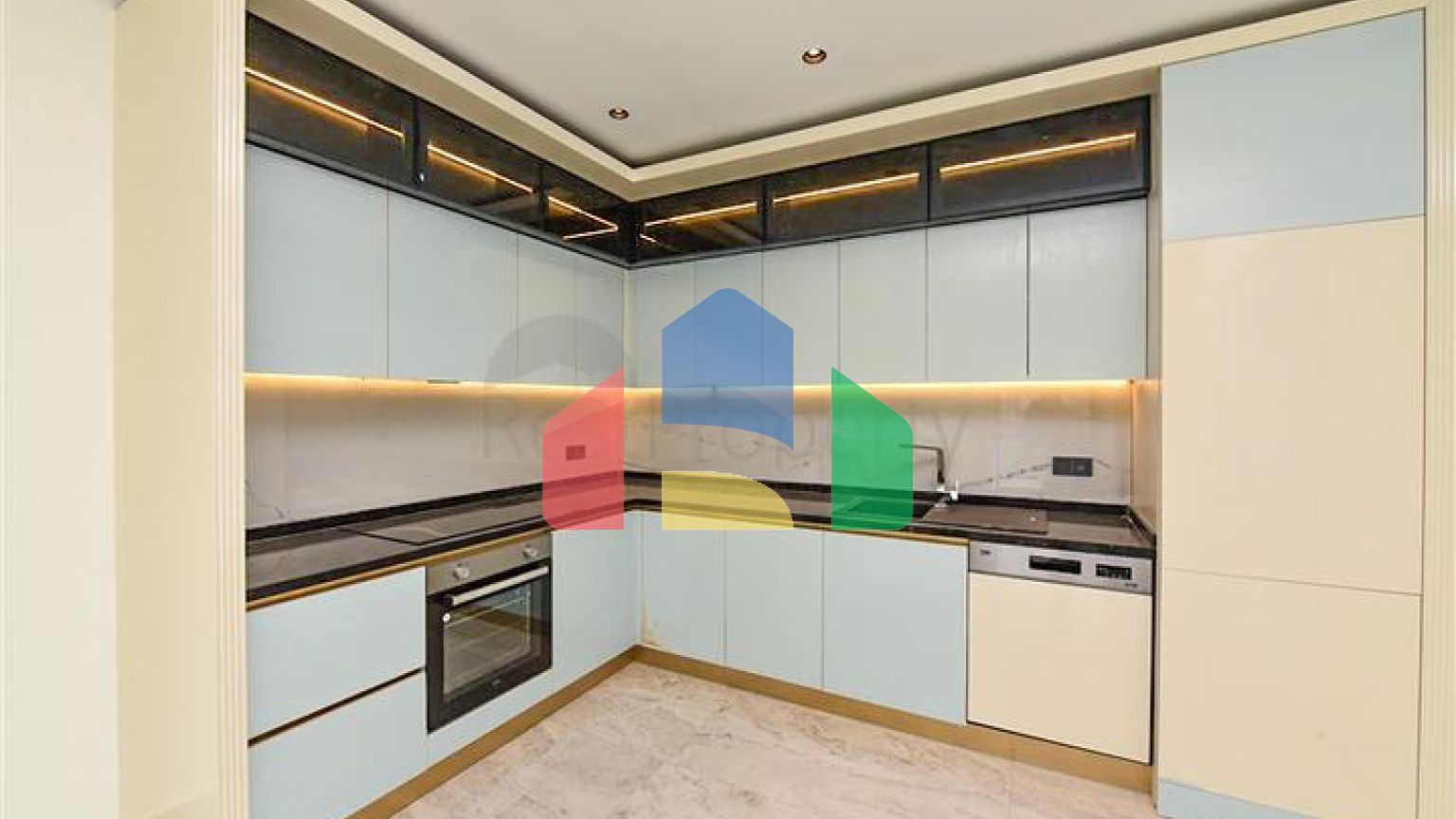 Квартира 2+1 в центре Алании в комплексе от топового застройщика