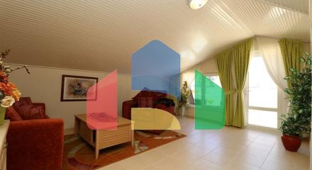 3+2 floor plan apartment in the central area of Alanya