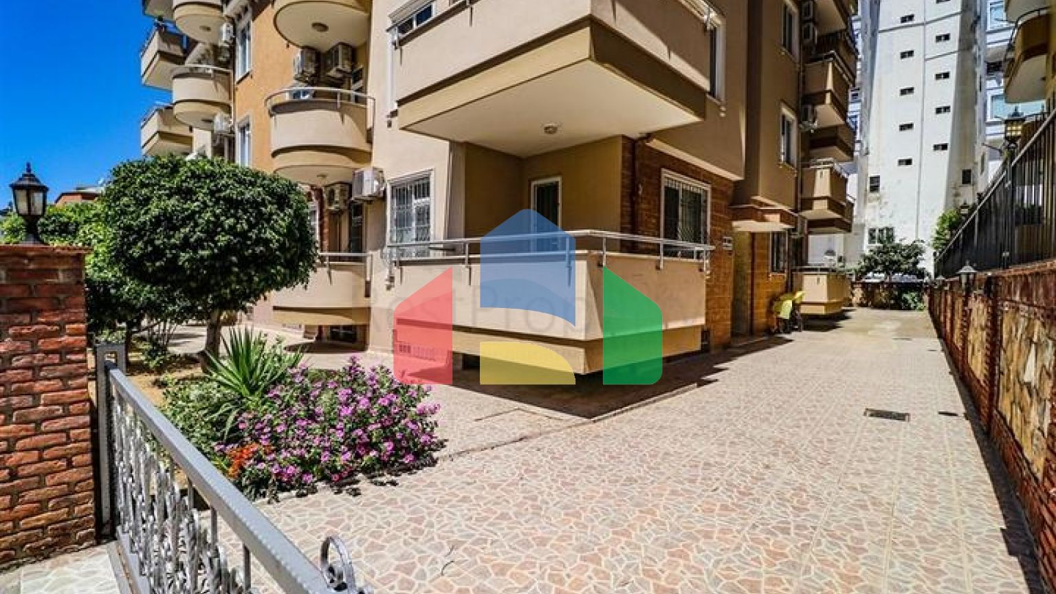 Квартира планировки 3+2 в центральном районе Алании