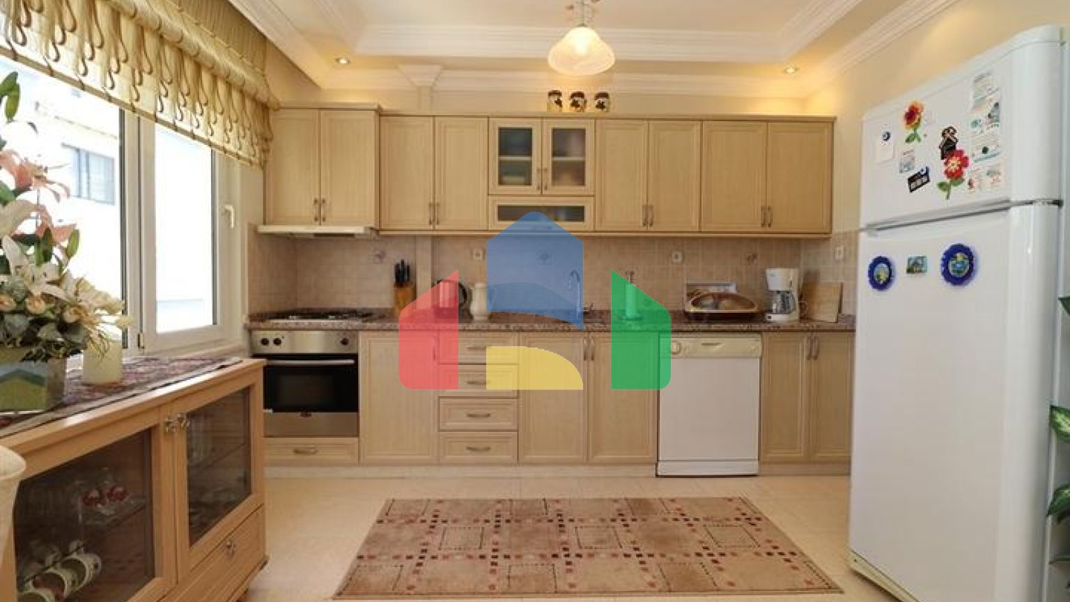 Квартира планировки 3+2 в центральном районе Алании