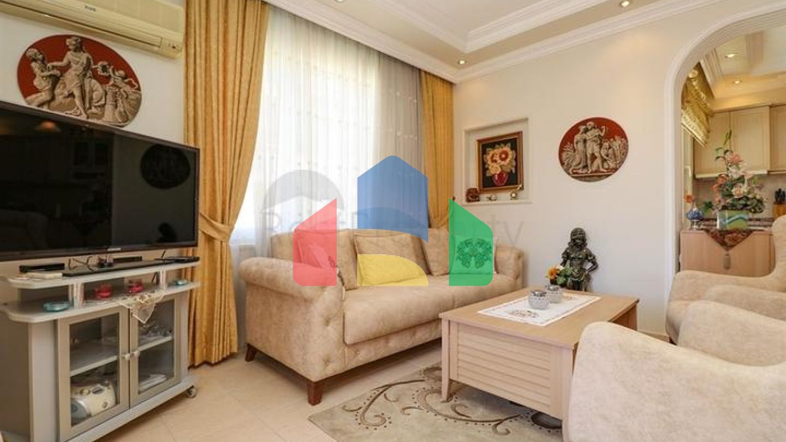 Квартира планировки 3+2 в центральном районе Алании