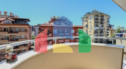 Квартира планировки 3+2 в центральном районе Алании