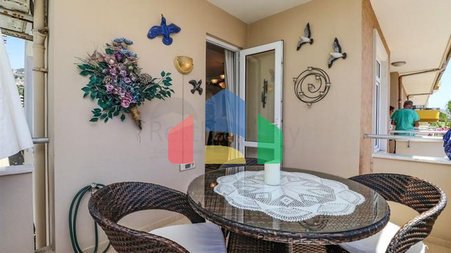 Квартира планировки 3+2 в центральном районе Алании