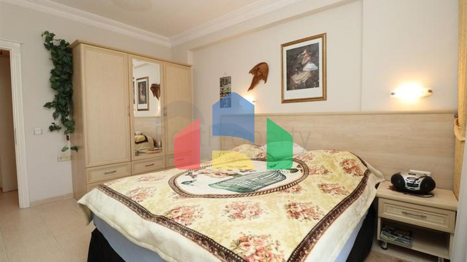 Квартира планировки 3+2 в центральном районе Алании