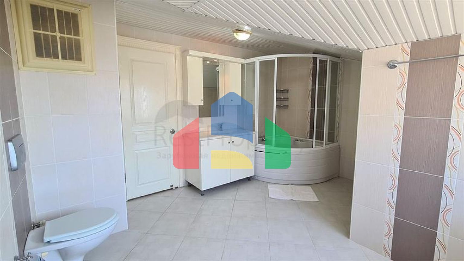 Пентхаус 4+1 с видом на море в самом центре Алании