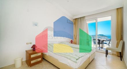 Пентхаус 2 + 1 з видом на море