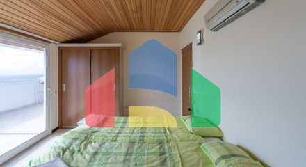 Меблированный пентхаус 4+1 с видом на море в центре Алании