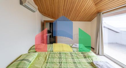 Меблированный пентхаус 4+1 с видом на море в центре Алании