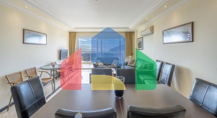 Меблированный пентхаус 4+1 с видом на море в центре Алании