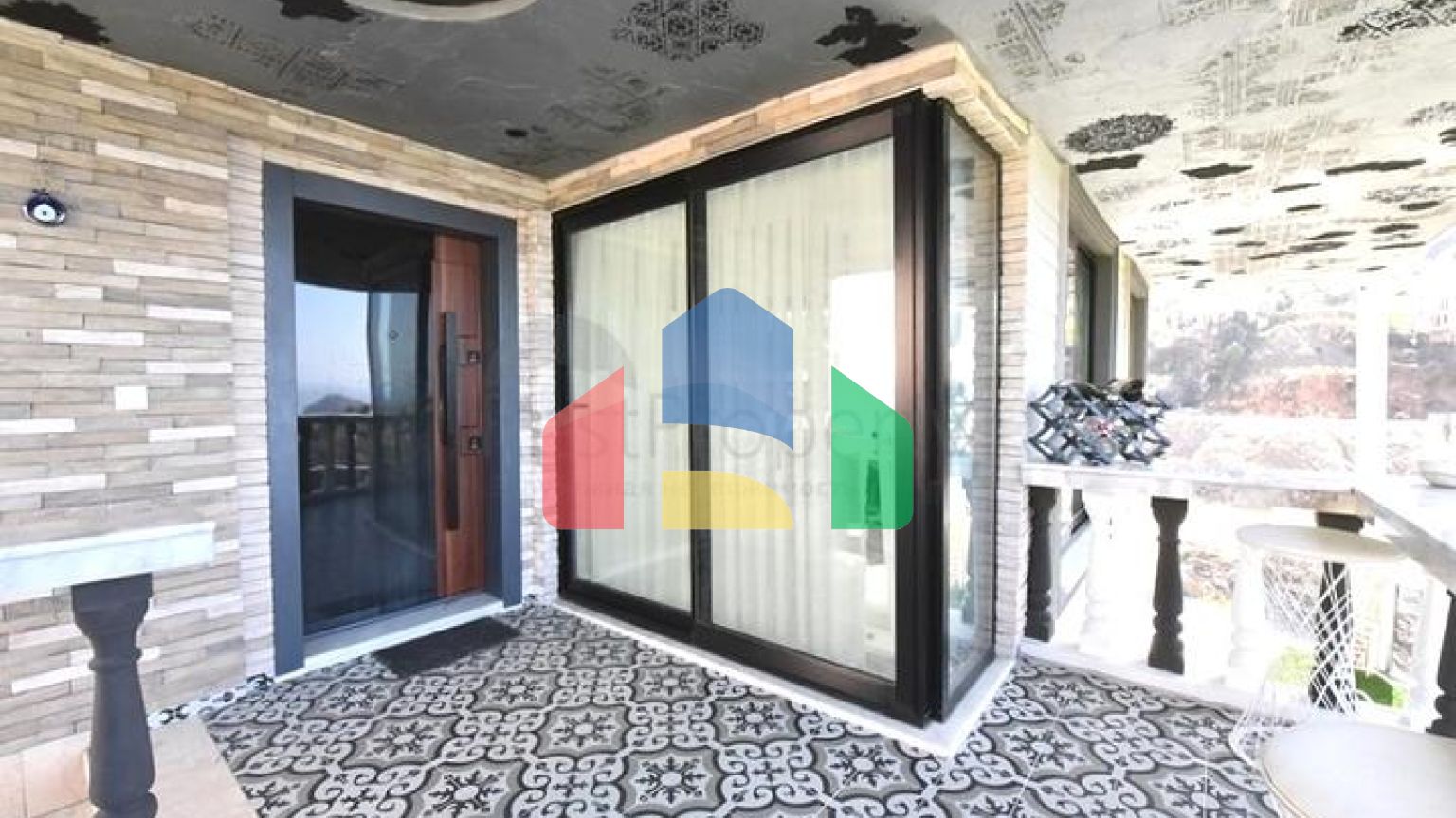 Вілла 3+1 в центрі Аланії