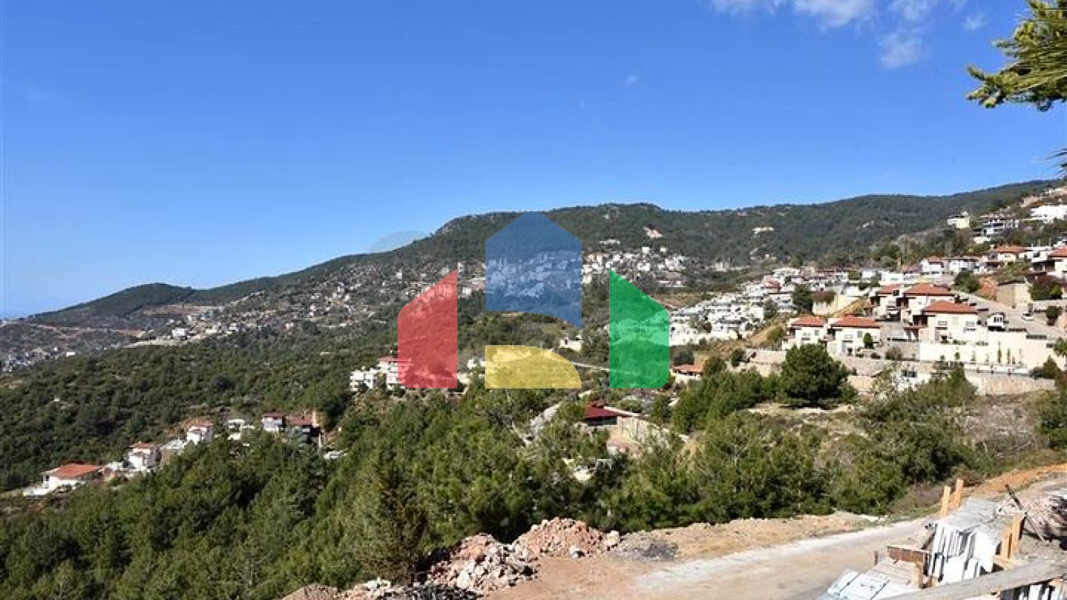 Вілла 3+1 в центрі Аланії