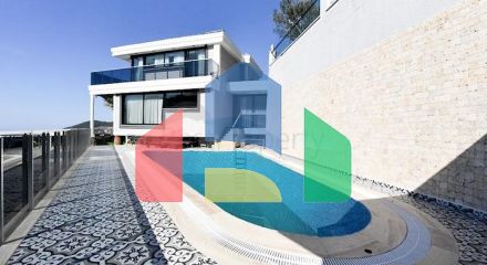 Вілла 3+1 в центрі Аланії