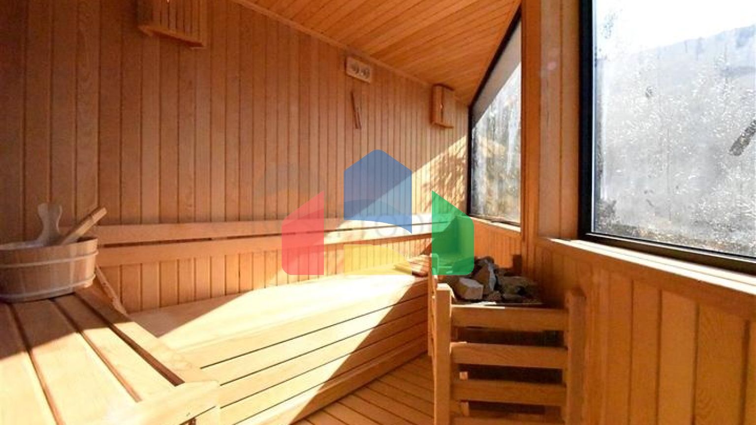 Вілла 3+1 в центрі Аланії