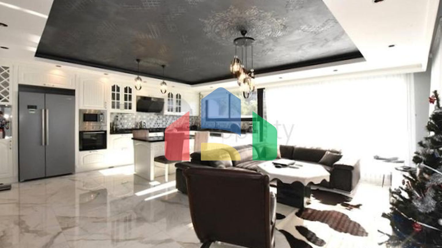 Вілла 3+1 в центрі Аланії