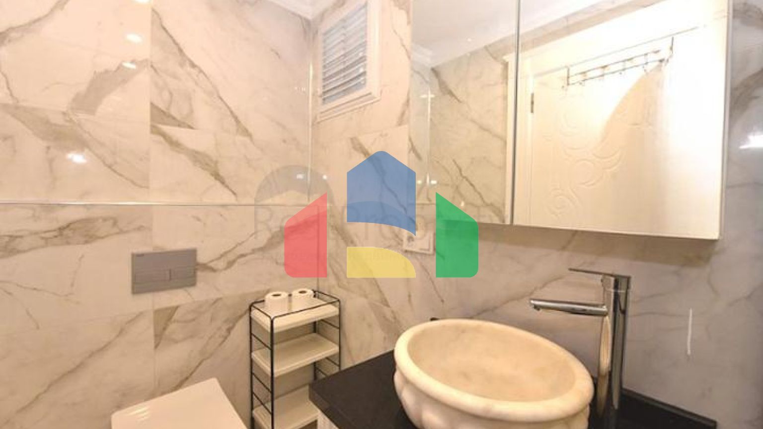 Вілла 3+1 в центрі Аланії