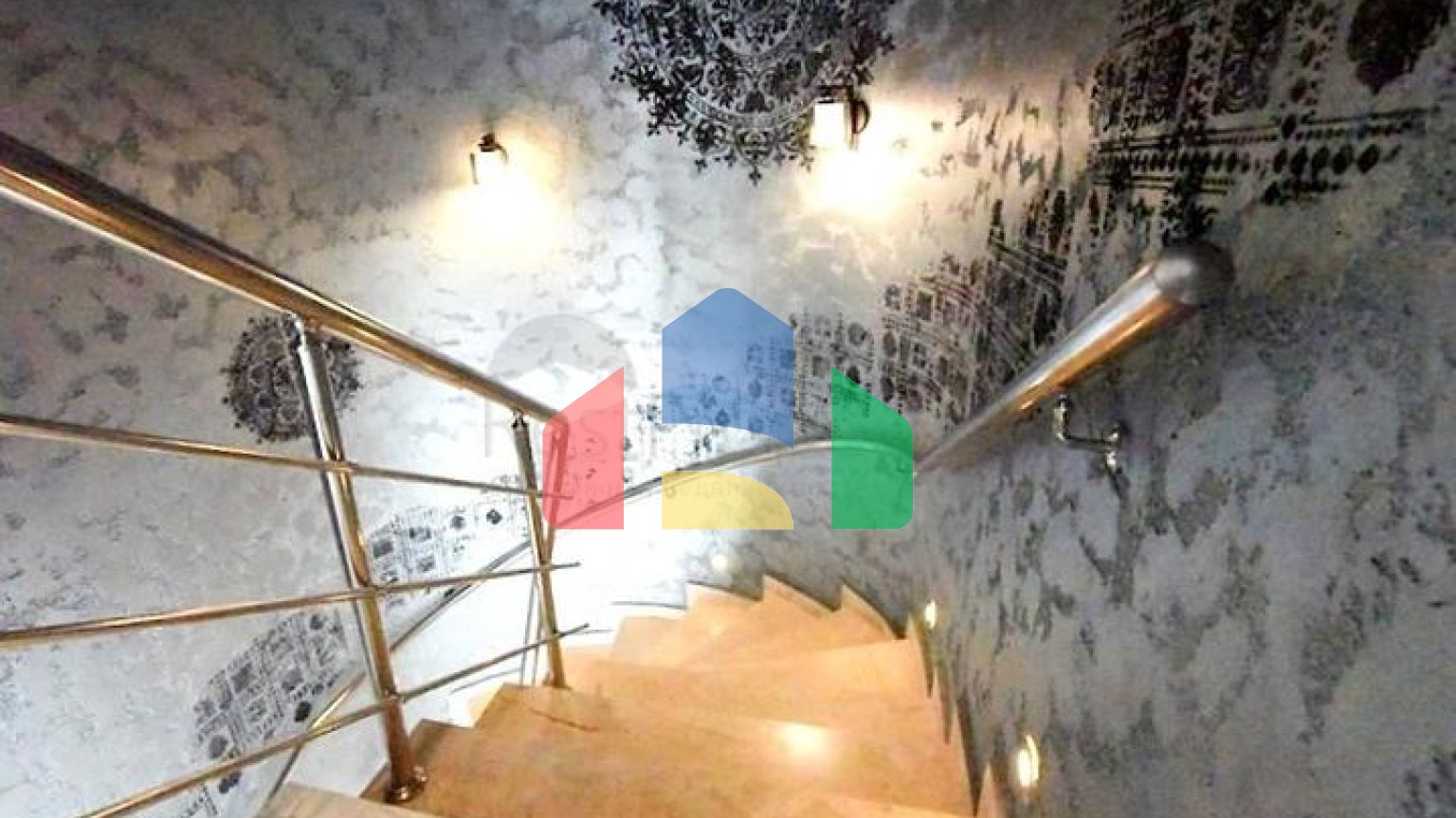 Вілла 3+1 в центрі Аланії