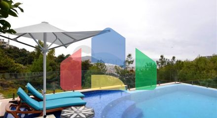 Мебльована вілла з панорамним видом в самому центрі Аланії