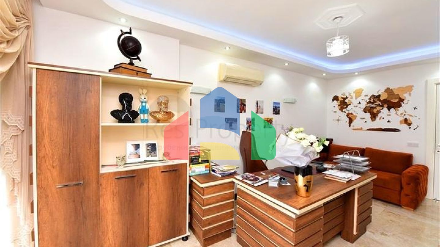 Мебльована вілла з панорамним видом в самому центрі Аланії