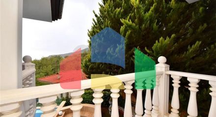 Мебльована вілла з панорамним видом в самому центрі Аланії