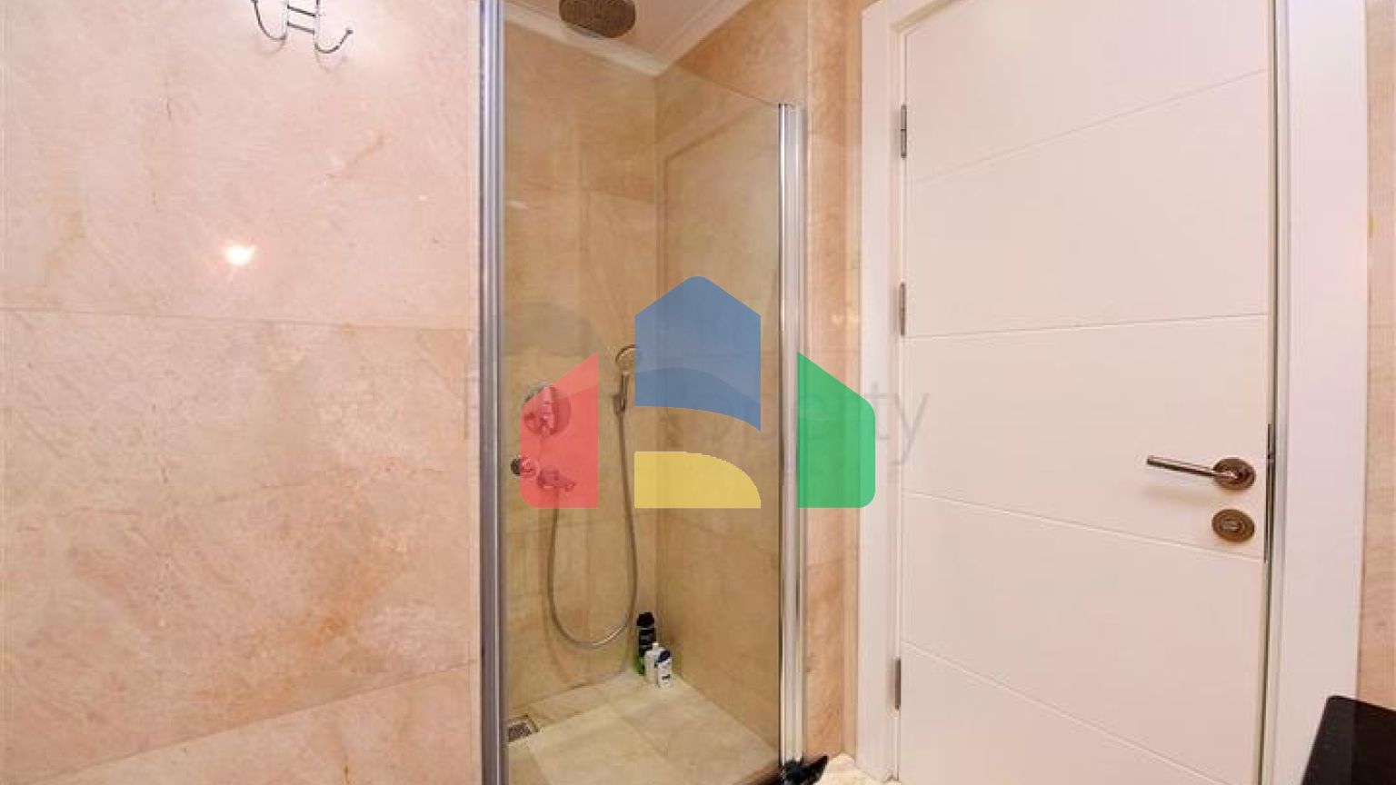 Мебльована вілла з панорамним видом в самому центрі Аланії