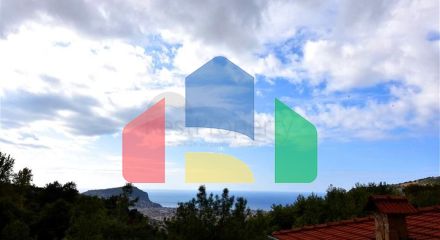 Мебльована вілла з панорамним видом в самому центрі Аланії