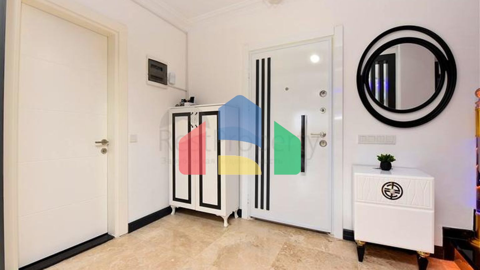 Мебльована вілла з панорамним видом в самому центрі Аланії