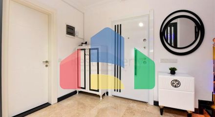 Мебльована вілла з панорамним видом в самому центрі Аланії