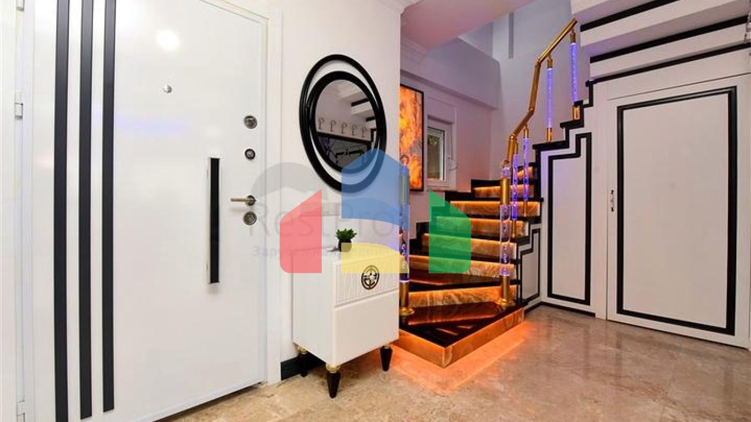 Мебльована вілла з панорамним видом в самому центрі Аланії