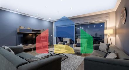 Простора вілла з видом на море в центрі Аланії