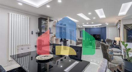 Простора вілла з видом на море в центрі Аланії