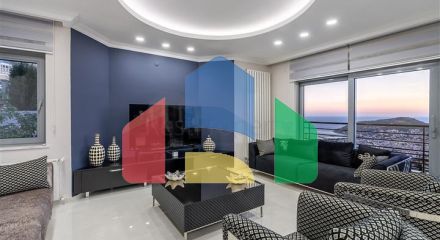 Простора вілла з видом на море в центрі Аланії