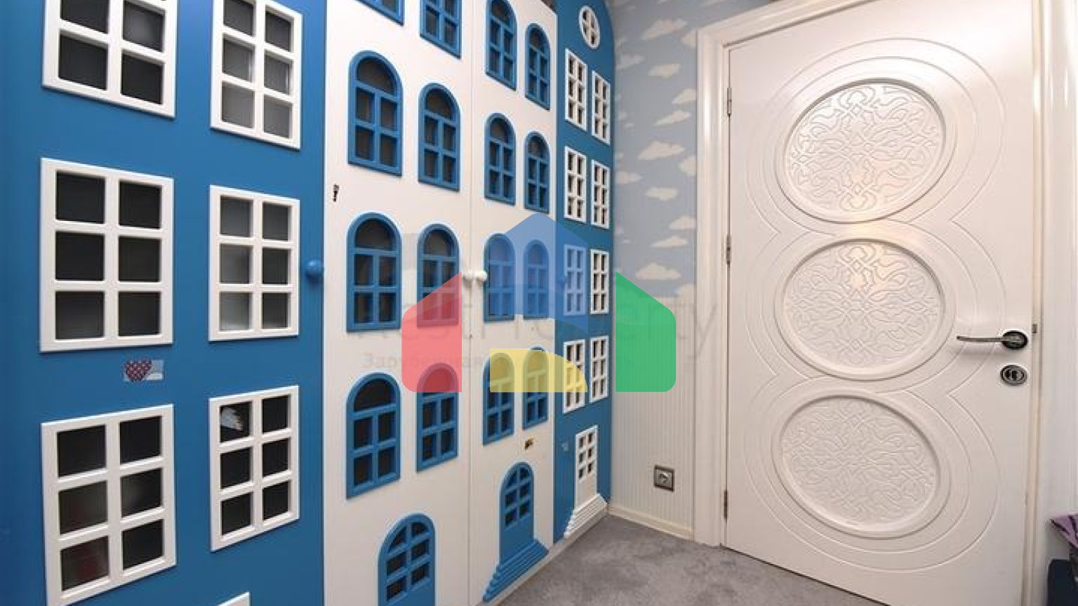 Вілла 5 + 2 з шикарним видом в центрі Аланії